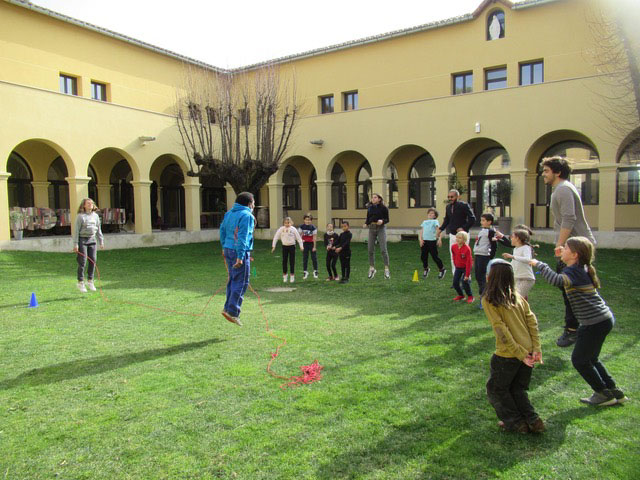 photo activité capoeira organisé par MOM'CLOÎTRE
